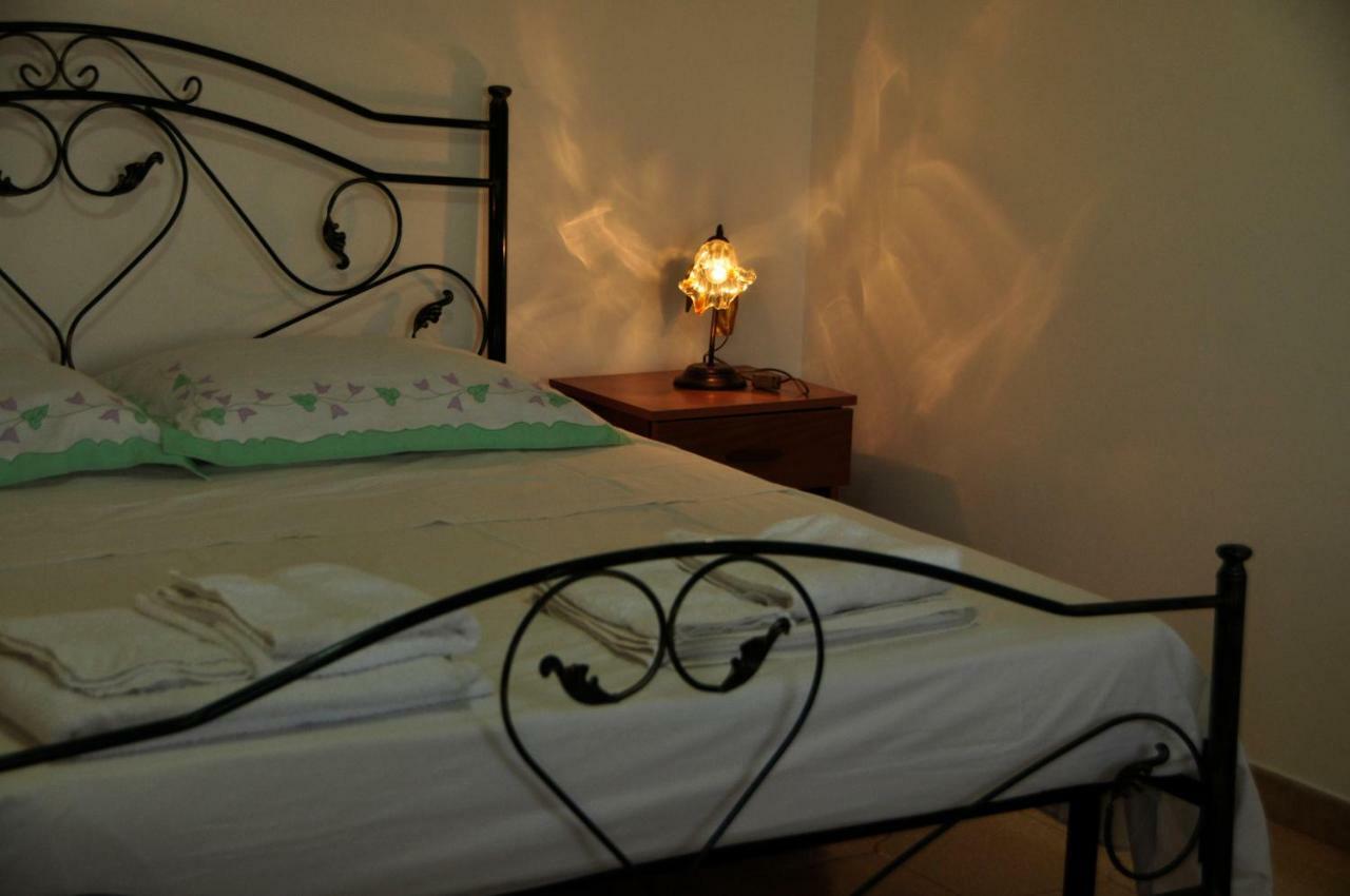 B&B La Seta Rossa Galatone Kültér fotó